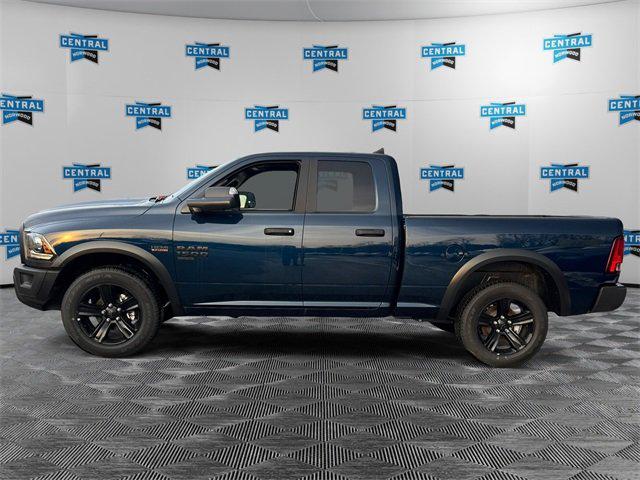 2024 RAM Ram 1500 Classic RAM 1500 CLASSIC WARLOCK QUAD CAB 4X4 64 BOX