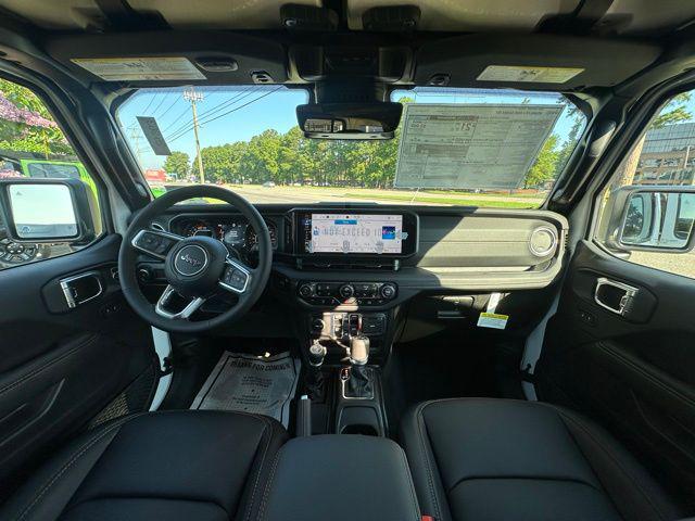 2025 Jeep Wrangler WRANGLER 4-DOOR SAHARA