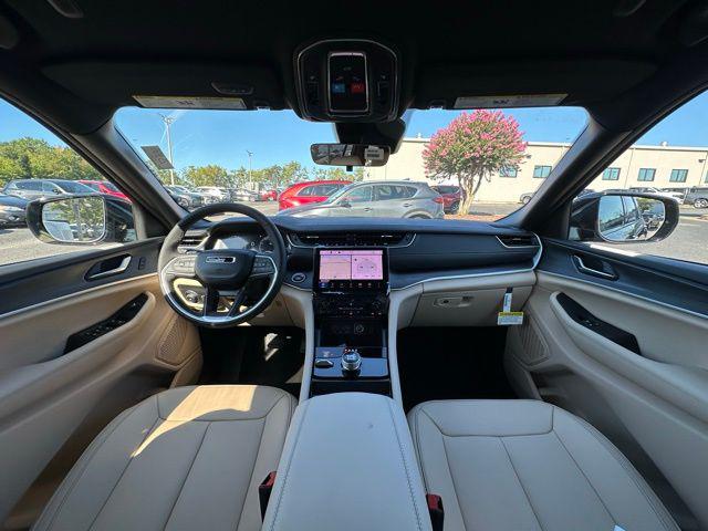 2025 Jeep Grand Cherokee GRAND CHEROKEE L LIMITED 4X4 2025 Jeep Grand Cherokee GRAND CHEROKEE L LIMITED 4X4