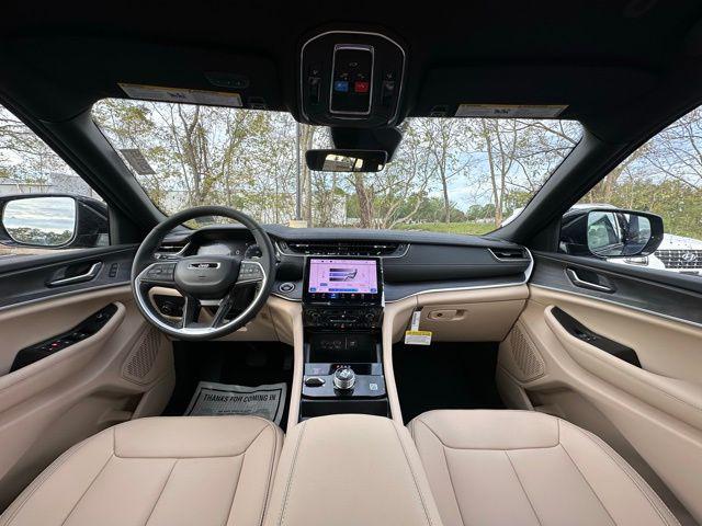 2025 Jeep Grand Cherokee GRAND CHEROKEE LIMITED 4X4 2025 Jeep Grand Cherokee GRAND CHEROKEE LIMITED 4X4