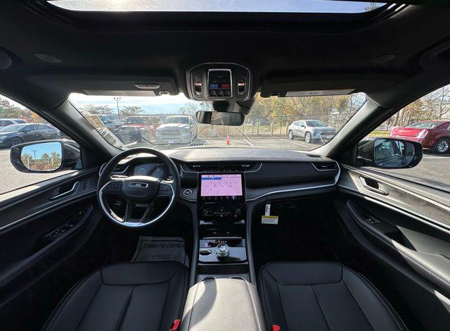 2025 Jeep Grand Cherokee GRAND CHEROKEE LIMITED 4X4 2025 Jeep Grand Cherokee GRAND CHEROKEE LIMITED 4X4