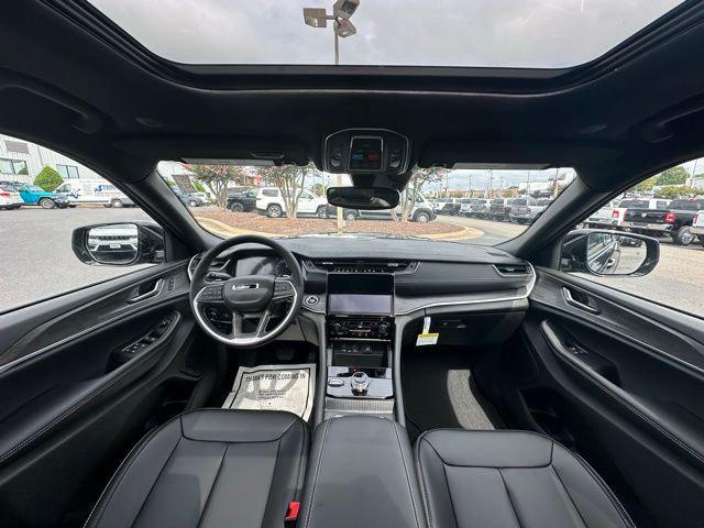 2025 Jeep Grand Cherokee GRAND CHEROKEE LIMITED 4X4 2025 Jeep Grand Cherokee GRAND CHEROKEE LIMITED 4X4