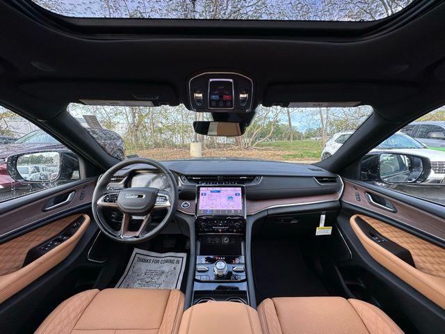 2025 Jeep Grand Cherokee GRAND CHEROKEE SUMMIT 4X4