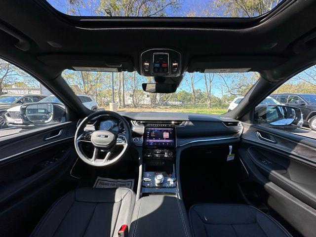2025 Jeep Grand Cherokee GRAND CHEROKEE OVERLAND 4X4