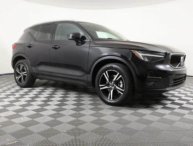 2023 Volvo XC40 B5 Core 2023 Volvo XC40 B5 Core