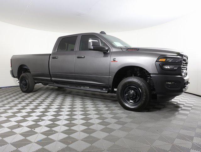 2025 RAM 2500 Tradesman Crew Cab 4x4 8 Box