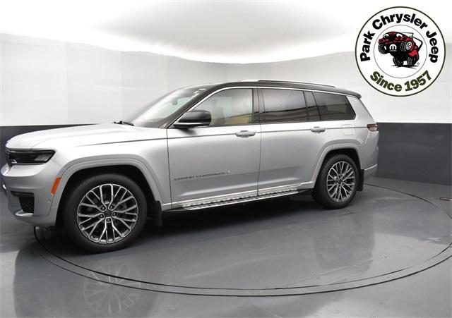 2023 Jeep Grand Cherokee L Summit Reserve 4x4 2023 Jeep Grand Cherokee L Summit Reserve 4x4