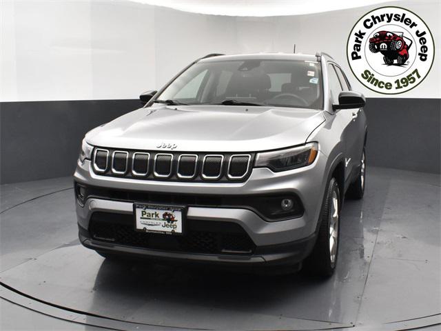 2022 Jeep Compass Latitude Lux 4x4 2022 Jeep Compass Latitude Lux 4x4