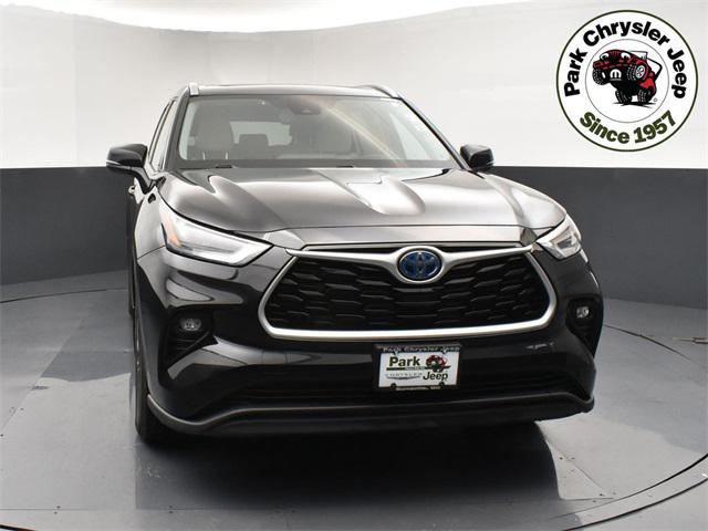 2022 Toyota Highlander Hybrid XLE