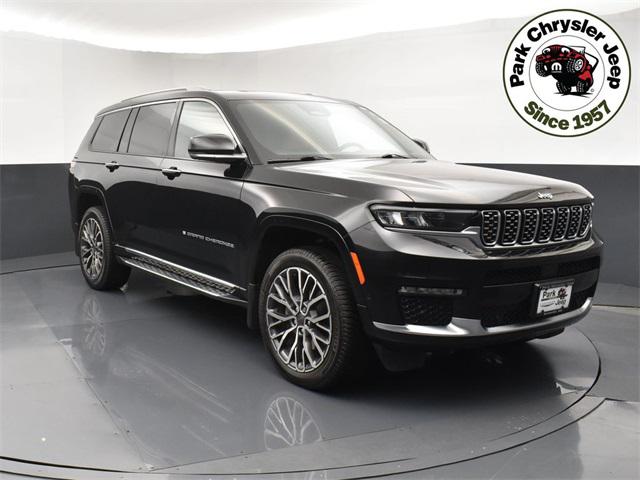 2022 Jeep Grand Cherokee L Summit Reserve 4x4 2022 Jeep Grand Cherokee L Summit Reserve 4x4