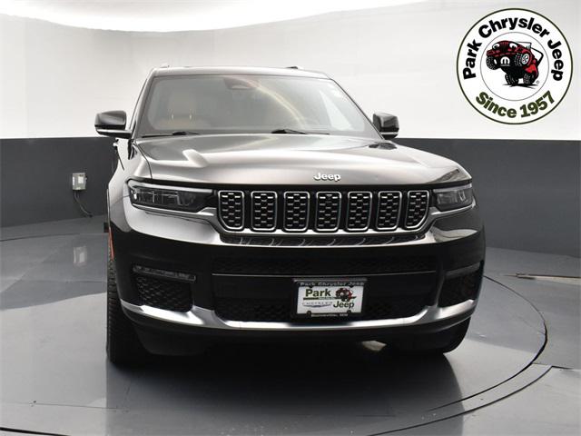 2022 Jeep Grand Cherokee L Summit Reserve 4x4 2022 Jeep Grand Cherokee L Summit Reserve 4x4