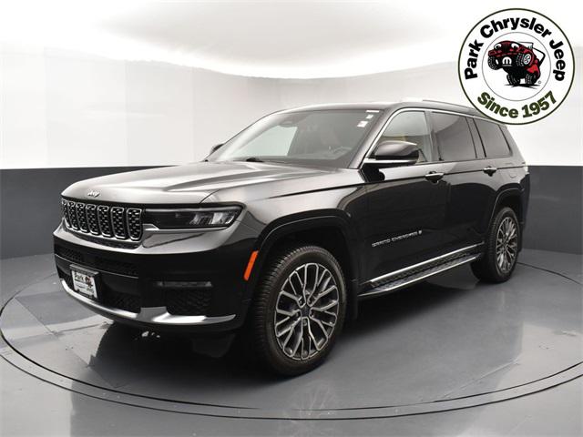 2022 Jeep Grand Cherokee L Summit Reserve 4x4 2022 Jeep Grand Cherokee L Summit Reserve 4x4