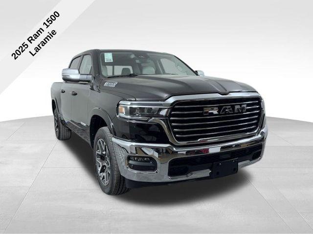2025 RAM Ram 1500 RAM 1500 LARAMIE CREW CAB 4X4 57 BOX 2025 RAM Ram 1500 RAM 1500 LARAMIE CREW CAB 4X4 57 BOX
