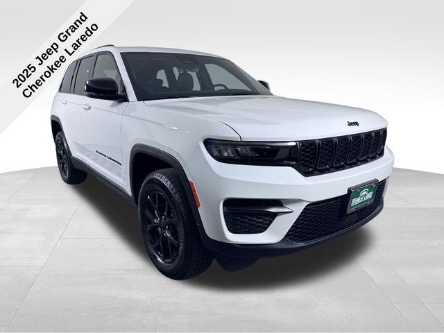 2025 Jeep Grand Cherokee GRAND CHEROKEE ALTITUDE X 4X2