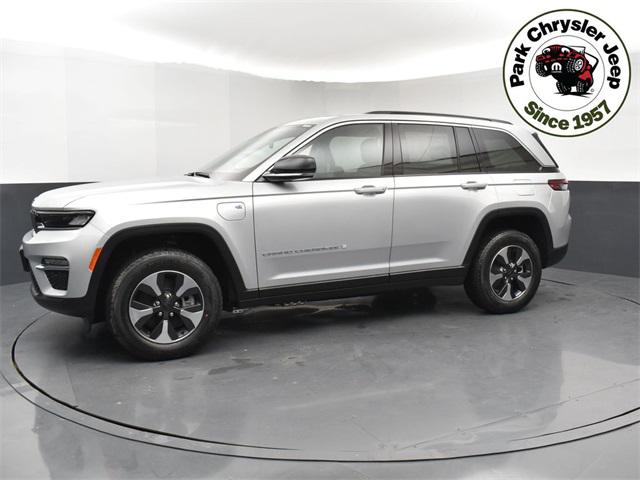 2025 Jeep Grand Cherokee 4xe GRAND CHEROKEE 4xe 2025 Jeep Grand Cherokee 4xe GRAND CHEROKEE 4xe