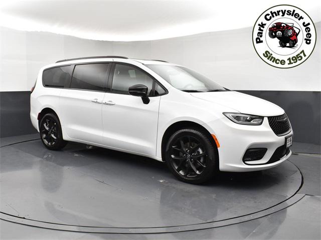 2026 Chrysler Pacifica PACIFICA LIMITED AWD