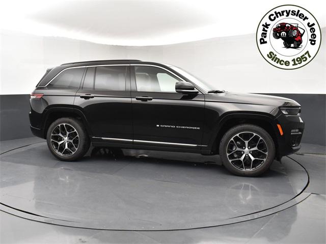 2025 Jeep Grand Cherokee GRAND CHEROKEE SUMMIT RESERVE 4X4