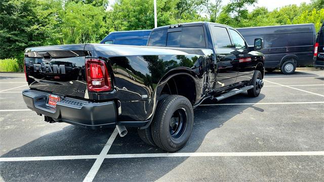 2025 RAM Ram 3500 RAM 3500 TRADESMAN CREW CAB 4X4 8 BOX 2025 RAM Ram 3500 RAM 3500 TRADESMAN CREW CAB 4X4 8 BOX