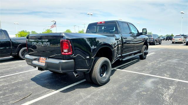 2025 RAM Ram 3500 RAM 3500 TRADESMAN CREW CAB 4X4 8 BOX