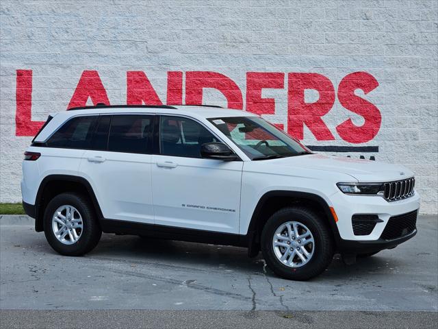 2025 Jeep Grand Cherokee GRAND CHEROKEE LAREDO 4X2 2025 Jeep Grand Cherokee GRAND CHEROKEE LAREDO 4X2
