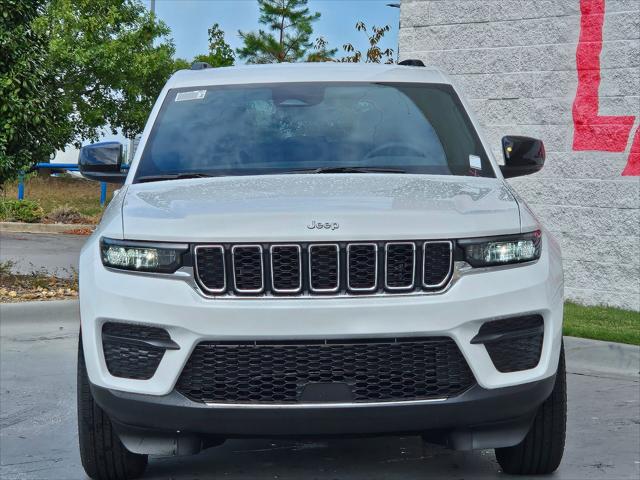 2025 Jeep Grand Cherokee GRAND CHEROKEE LAREDO 4X2 2025 Jeep Grand Cherokee GRAND CHEROKEE LAREDO 4X2