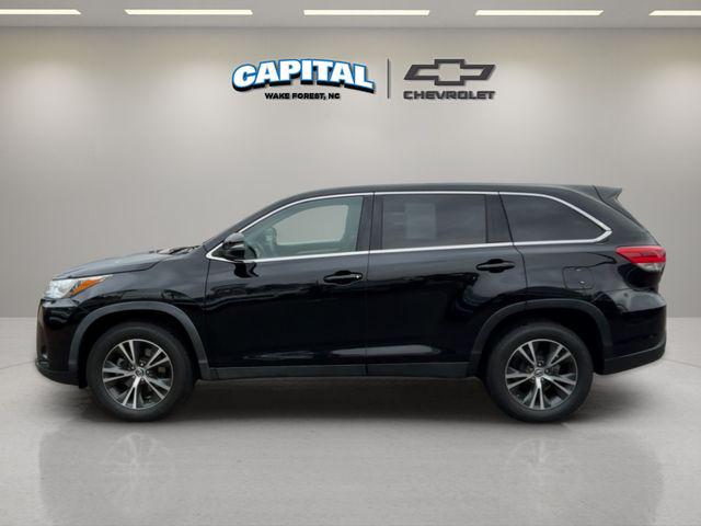 2019 Toyota Highlander LE 2019 Toyota Highlander LE