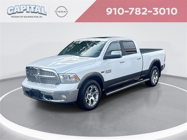 2017 RAM 1500 Laramie Crew Cab 4x4 64 Box