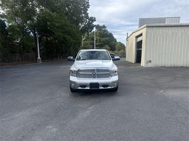 2017 RAM 1500 Laramie Crew Cab 4x4 64 Box