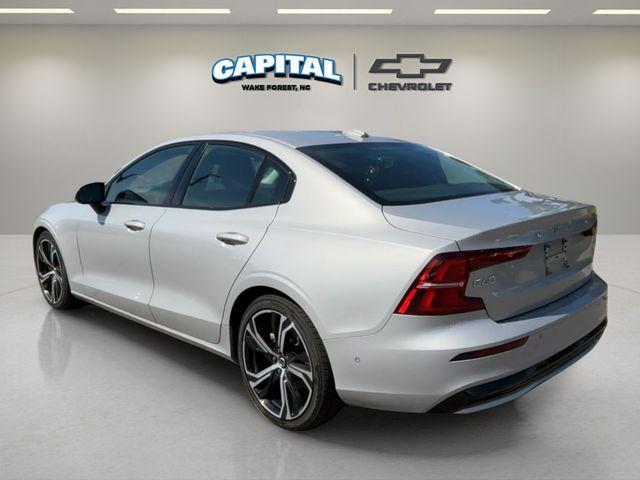 2024 Volvo S60 B5 Ultimate Dark Theme 2024 Volvo S60 B5 Ultimate Dark Theme