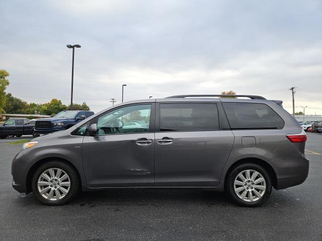 2017 Toyota Sienna XLE Premium 7 Passenger 2017 Toyota Sienna XLE Premium 7 Passenger
