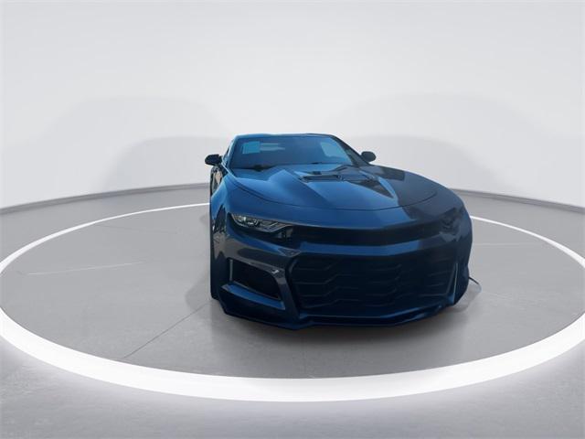 2022 Chevrolet Camaro RWD Coupe LT1 2022 Chevrolet Camaro RWD Coupe LT1