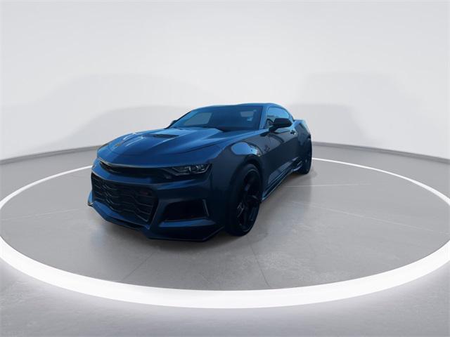 2022 Chevrolet Camaro RWD Coupe LT1 2022 Chevrolet Camaro RWD Coupe LT1