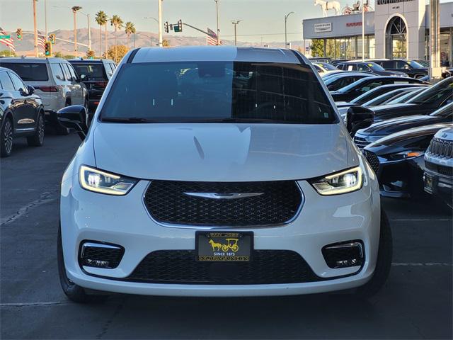 2025 Chrysler Pacifica Select 2025 Chrysler Pacifica Select