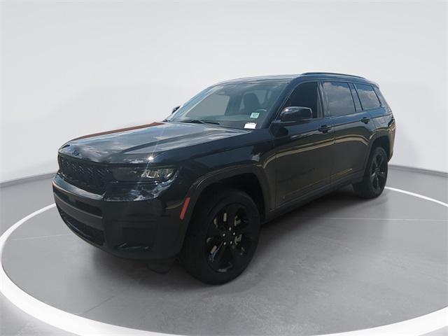 2025 Jeep Grand Cherokee GRAND CHEROKEE L ALTITUDE 4X4