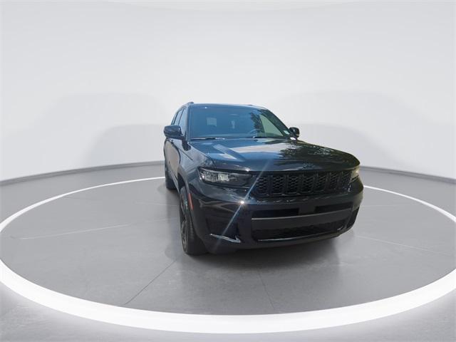 2025 Jeep Grand Cherokee GRAND CHEROKEE L ALTITUDE 4X4