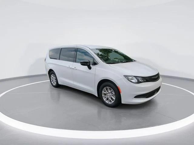 2025 Chrysler Voyager VOYAGER LX
