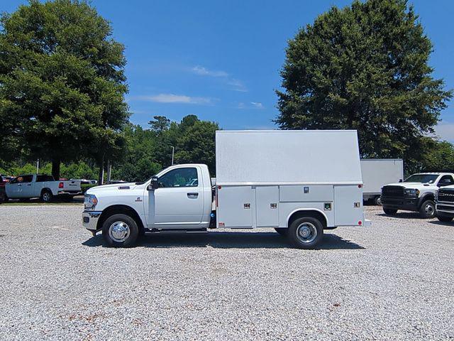 2024 RAM Ram 3500 Chassis Cab RAM 3500 TRADESMAN CHASSIS REGULAR CAB 4X4 84 CA