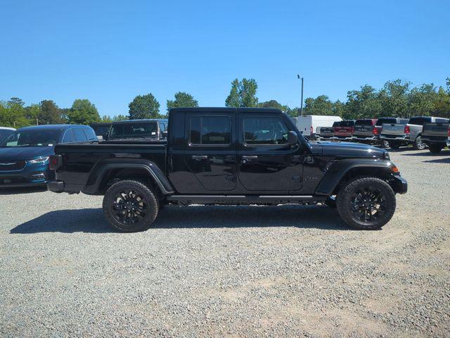2025 Jeep Gladiator GLADIATOR NIGHTHAWK 4X4 2025 Jeep Gladiator GLADIATOR NIGHTHAWK 4X4