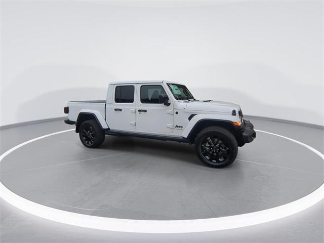 2025 Jeep Gladiator GLADIATOR NIGHTHAWK 4X4