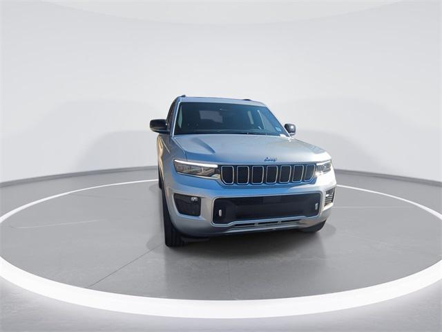 2025 Jeep Grand Cherokee GRAND CHEROKEE OVERLAND 4X4