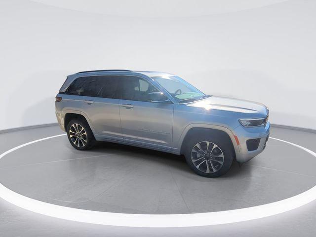 2025 Jeep Grand Cherokee GRAND CHEROKEE OVERLAND 4X4