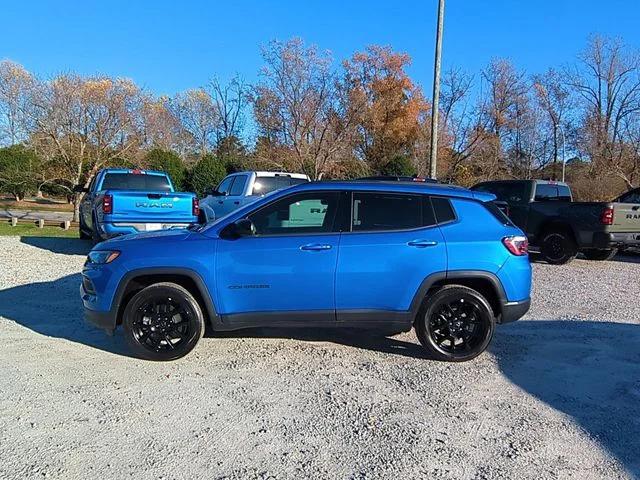 New 2026 Hydro Blue Pearl-Coat Exterior Paint Jeep Latitude image 2