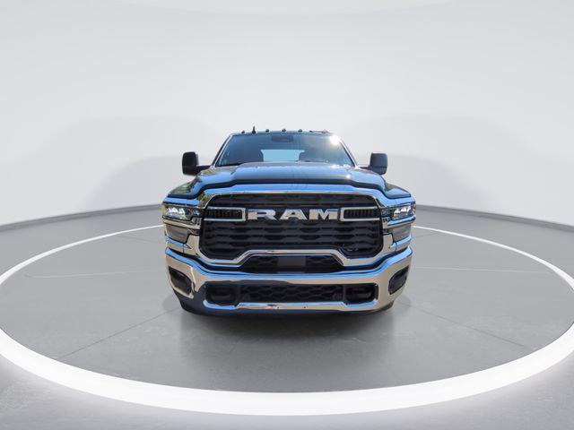 2026 RAM Ram 3500 RAM 3500 TRADESMAN CREW CAB 4X4 64 BOX