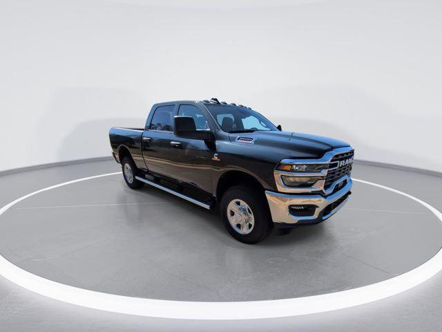 2026 RAM Ram 3500 RAM 3500 TRADESMAN CREW CAB 4X4 64 BOX