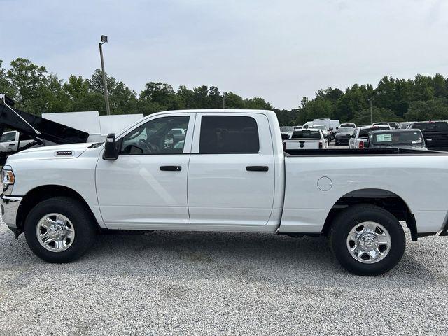 2024 RAM 2500 Tradesman Crew Cab 4x2 64 Box