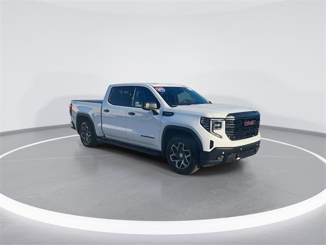 2022 GMC Sierra 1500 4WD Crew Cab Short Box SLT