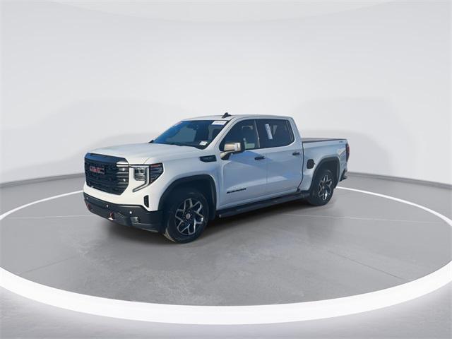 2022 GMC Sierra 1500 4WD Crew Cab Short Box SLT