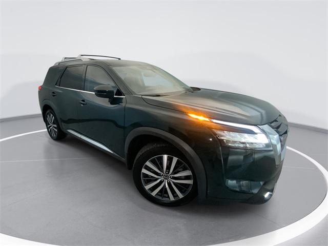 2022 Nissan Pathfinder Platinum 4WD 2022 Nissan Pathfinder Platinum 4WD