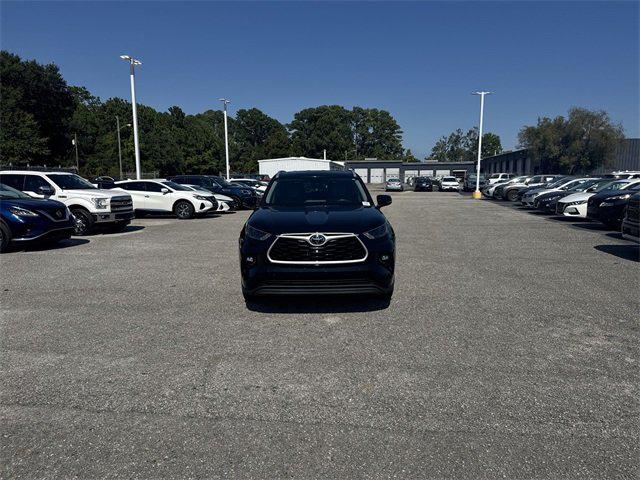2022 Toyota Highlander XLE 2022 Toyota Highlander XLE