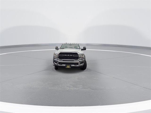 2024 RAM Ram 4500 Chassis Cab RAM 4500 TRADESMAN CHASSIS REGULAR CAB 4X2 84 CA 2024 RAM Ram 4500 Chassis Cab RAM 4500 TRADESMAN CHASSIS REGULAR CAB 4X2 84 CA